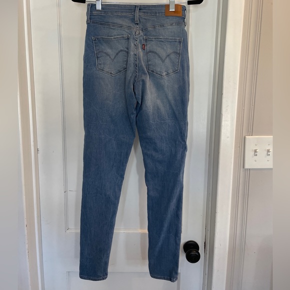 Levi’s 721 vintage high-rise skinny light wash blue jean denim luxury casual 26 - Picture 9 of 12
